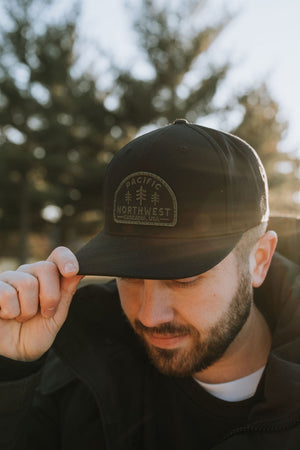 Timberline SnapBack Hat Black